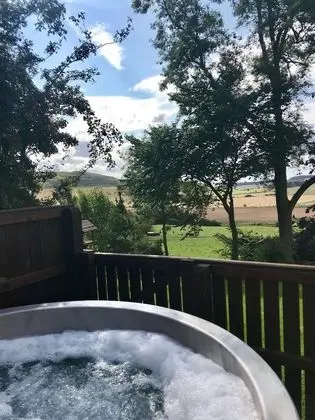Silver Birch Lodge With Hot Tub Near Cupar, Fife - Spa