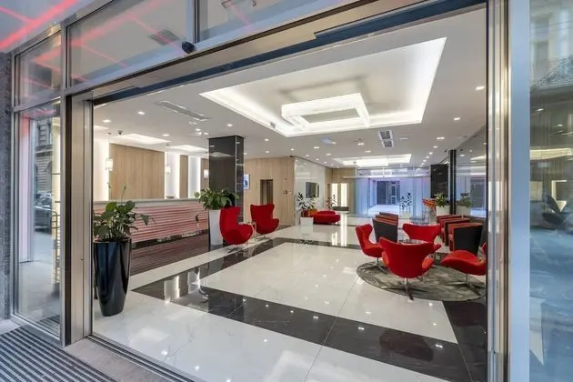 Silver Crown Hotel & Residence - Lobi