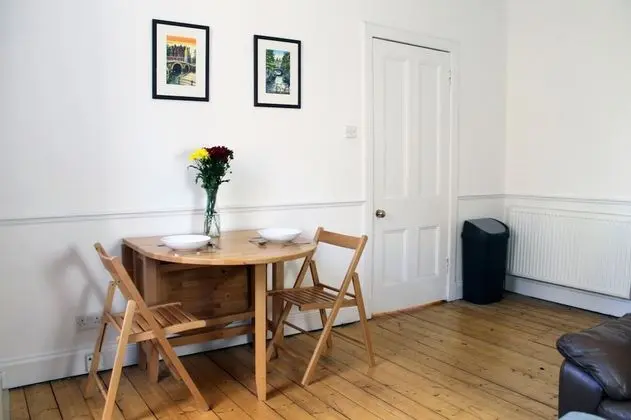 Silver Lining - Apartment Near Murrayfield - Oda Düzeni