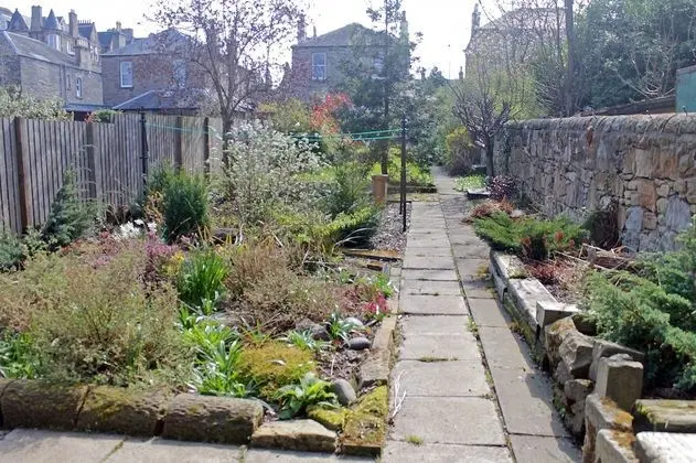 Silver Lining - Gilmore Place Apartment