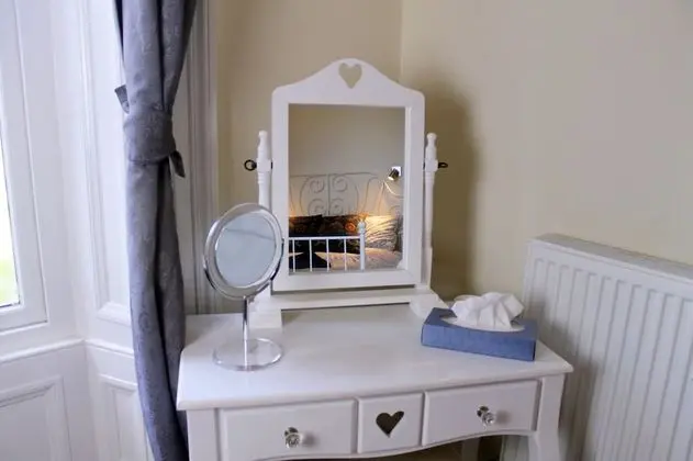 Silver Lining - Gilmore Place Apartment - Oda