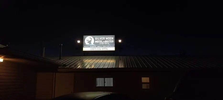 Silver Moon Motel and Suites - Dış Mekan