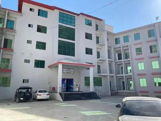 Hotel Silver Oaks