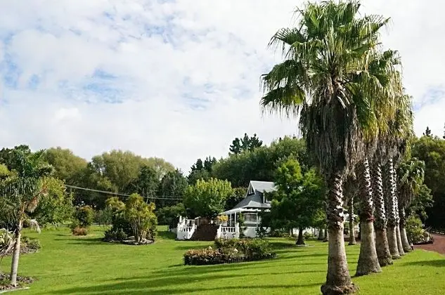 Silver Waters Lodge - Dış Mekan
