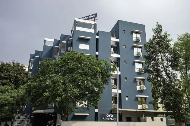 SilverKey Executive Stays 42958 SG Highway