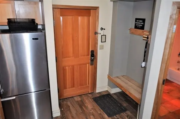 Silvermill 2 Bedroom 2 Bath - Lobi