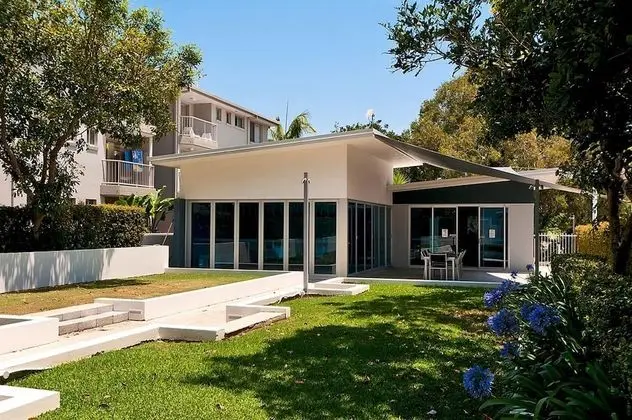 Silvershore Apartments on the Broadwater - Dış Mekan