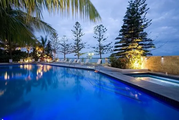 Silvershore Apartments on the Broadwater - Havuz