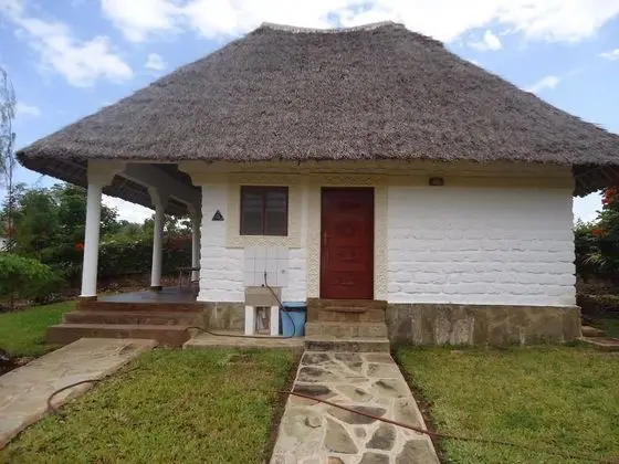 Simba Oryx Beach Cottages - Lobi