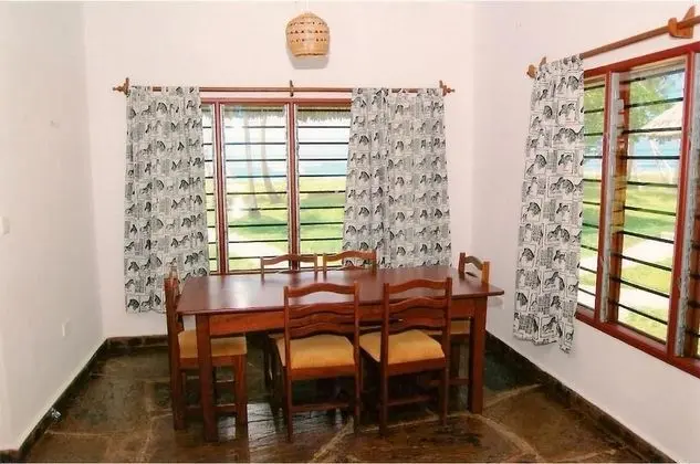 Simba Oryx Beach Cottages - Yerinde Yemek