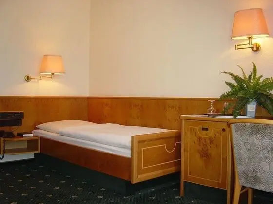 Hotel Simonshof Wolfsburg - Oda