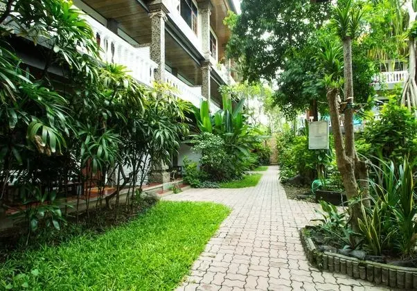 Simpang Inn Hotel - Dış Mekan