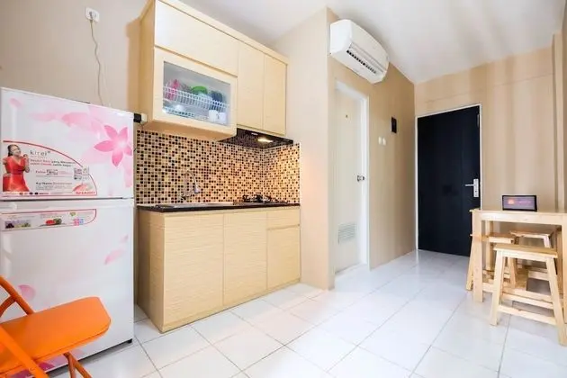 Simple 2BR Pancoran Riverside Apartment