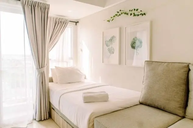 Simple and Cozy Living Studio Room at Poris 88 Apartment