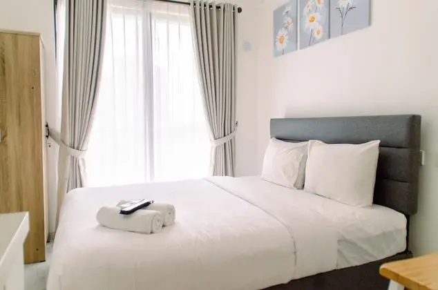 Simple And Cozy Living Studio At Sky House Bsd Apartment - Öne Çıkan Resim