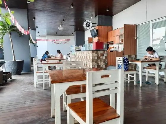 Simple And Homey Studio At Tamansari Mahogany Karawang Apartment - Dış Mekan