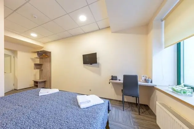 Hotel Simple Plus - Oda
