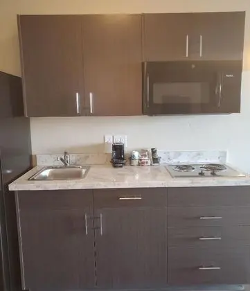 Simple Suites Boise Airport - Mutfak