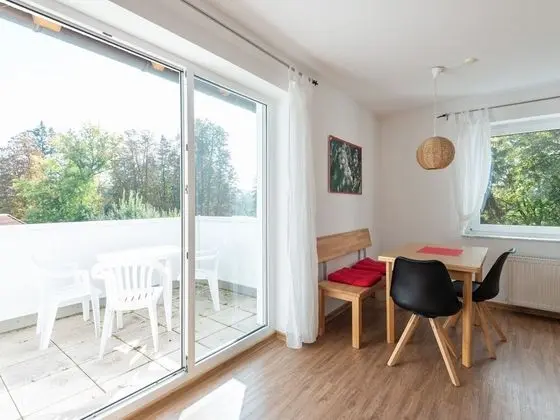 Simplistic Apartment in Bad Dürrheim With Garden & Balcony - Yerinde Yemek