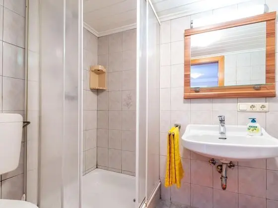 Simplistic Apartment in Piesendorf - Walchen near Ski Slopes - Banyo Özellikleri