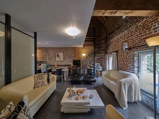 Simplistic Villa in Mesch With Garden - Öne Çıkan Resim