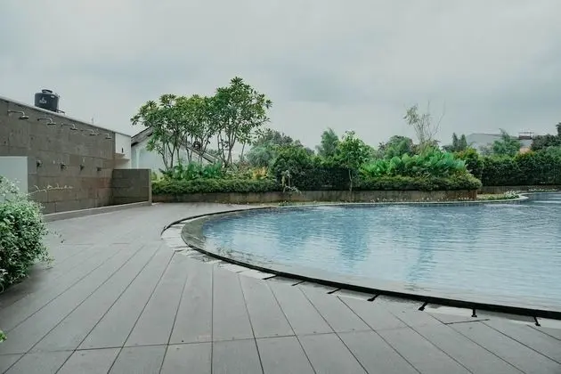 Simply 1Br Apartment At Pejaten Park Residence - Havuz