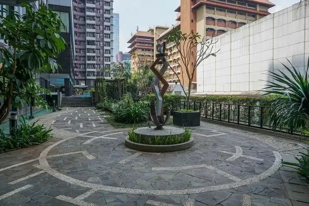 Simply and Comfort Living Studio at Tamansari Semanggi Apartment - Dış Mekan