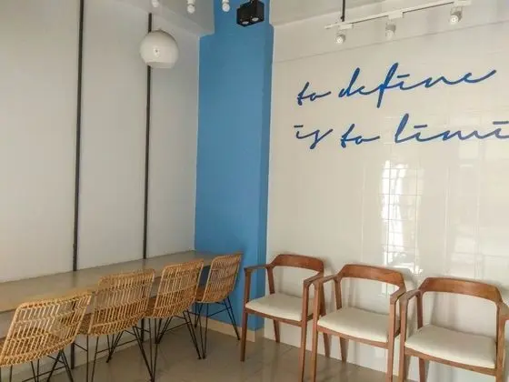 Simply and Cozy Studio at Dave Apartment - Lobi