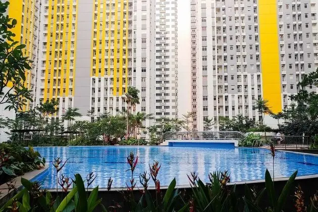 Simply Good Studio Room Apartment At Springlake Summarecon - Havuz