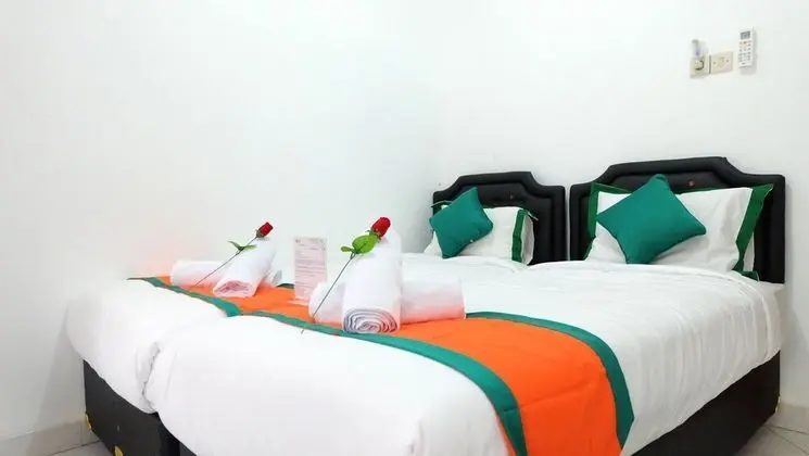 Simply Homy Guest House Jogokaryan - Oda
