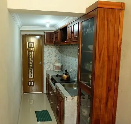 Simply Homy Guest House Unit UMY - Mutfak