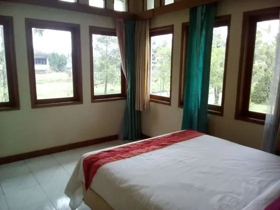 Simply Homy Guesthouse Graha Puspa - Oda