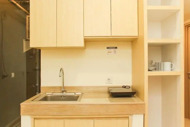 Simply Look and Cozy Living 2BR at Meikarta Apartment - Mutfak