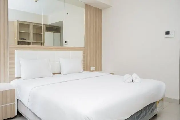 Simply Strategic and Comfy Studio Paramount Skyline Apartment - Oda