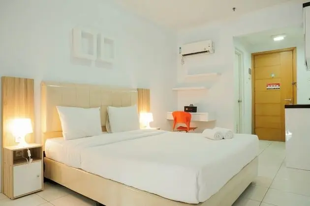 Simply Strategic and Homey Studio Signature Park Tebet Apartment - Oda