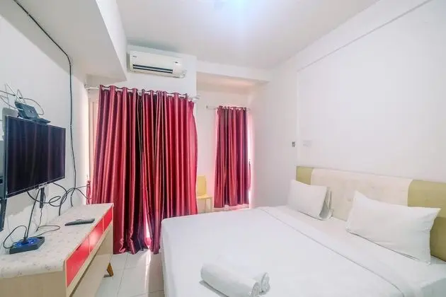Simply Studio at Tamansari Skylounge Apartment
