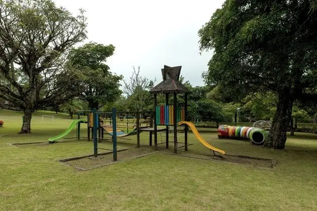 Sinabung Resort Hotel