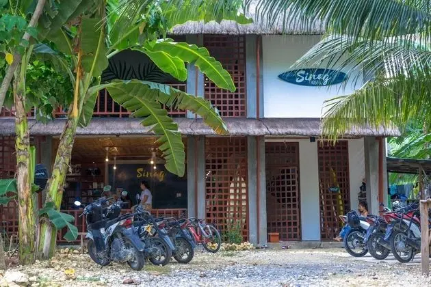 Sinag Hostel - Adults Only