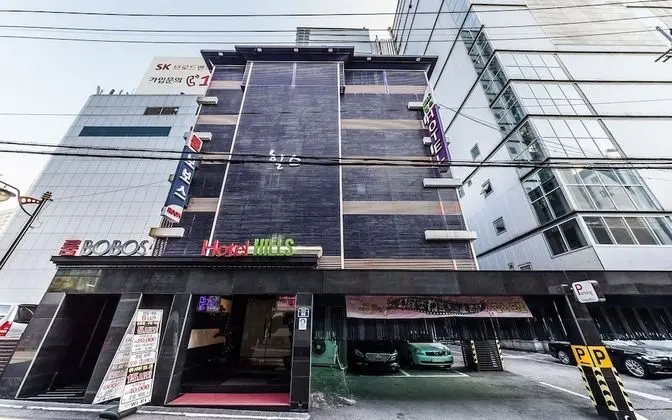 Sinchon Hills Motel