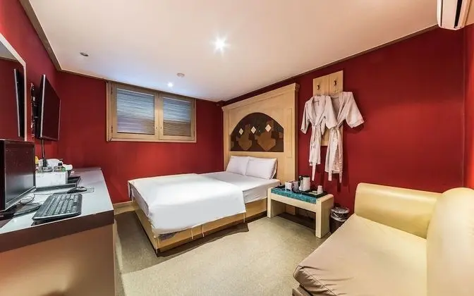Sinchon Hills Motel - Oda