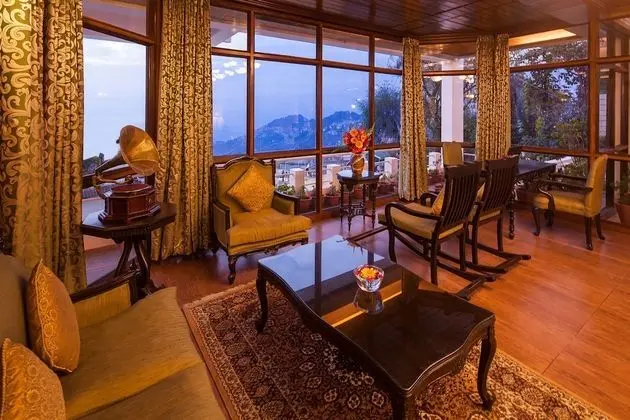 Sinclairs Darjeeling - Lobi