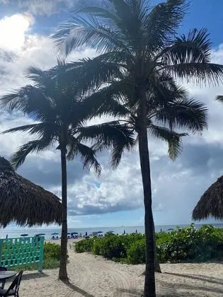 Singer Island Resort & Spa Private Owner - Plaj