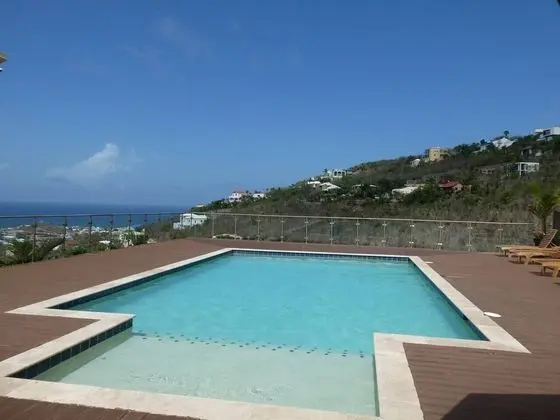 Singh Luxury Apartments With sea View, Apt.4 - Havuz