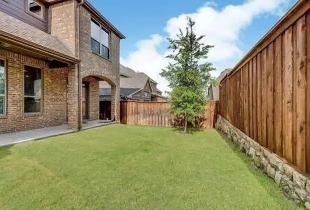Single Family Home in Dallas - Dış Mekan