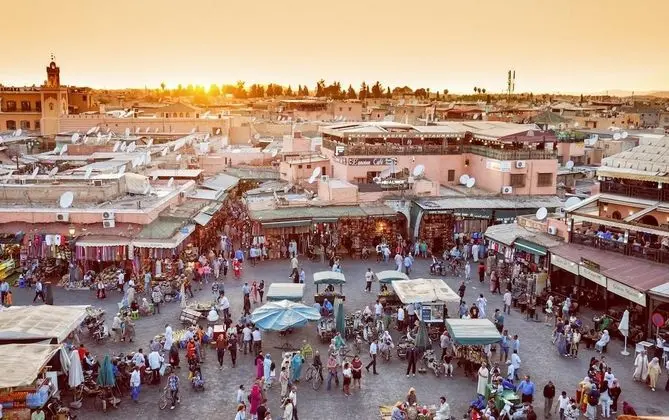Single Room With Private Bathroom Downtown Marrakech - Dış Mekan