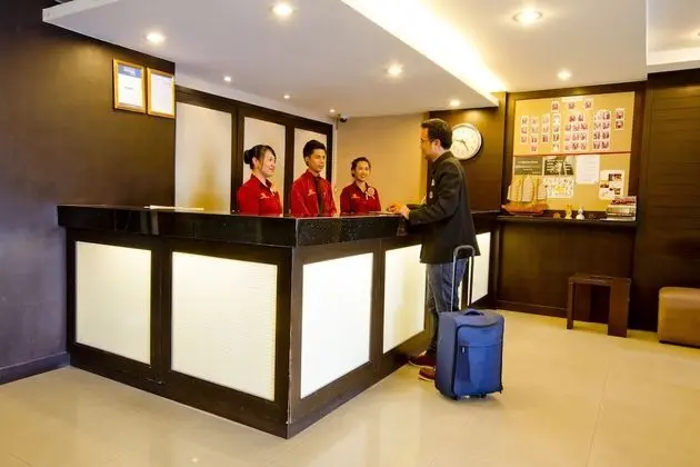 Sinsuvarn Airport Suite - Lobi
