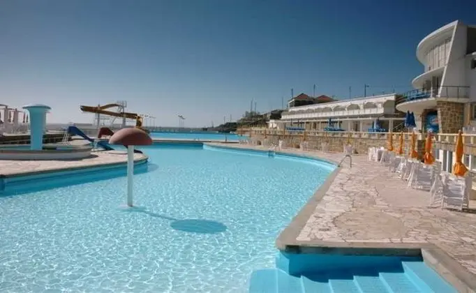 Sintra Sol Apartamentos Turisticos - Havuz