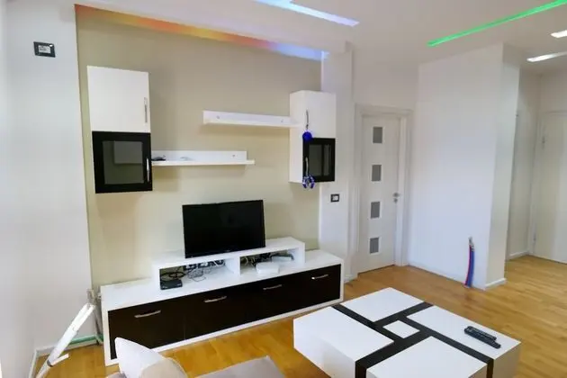 Sion Saranda Apartment 21 , a Three Bedroom Apartment in the Center of the City - Oda Düzeni