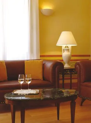 Siora Vittoria Boutique - Bar
