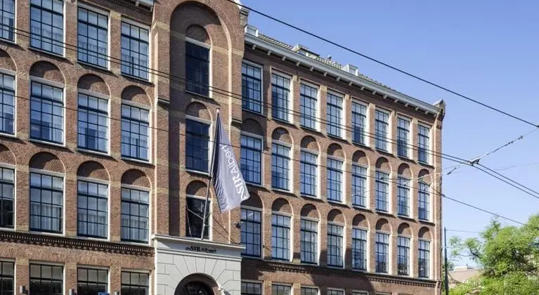 SIR Albert Hotel